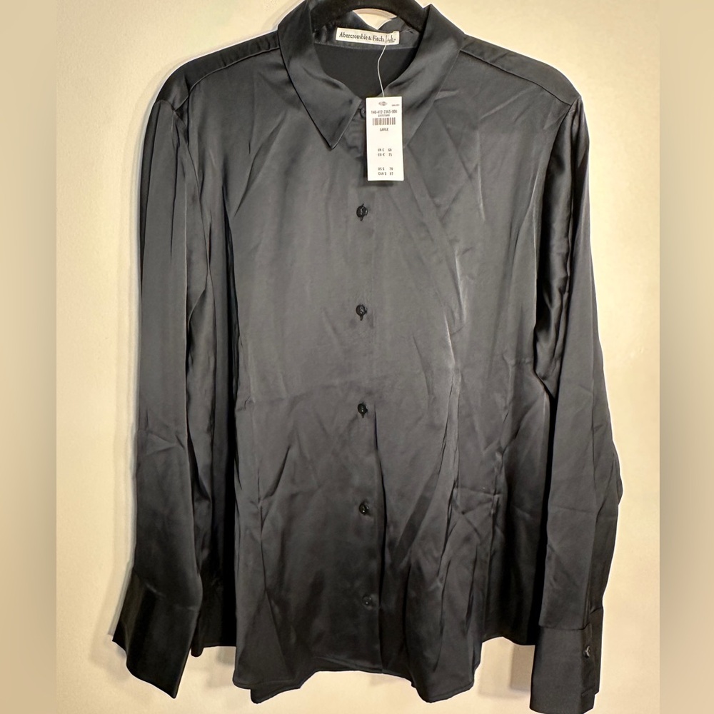 Abercrombie & Fitch Black Button-Up Shirt
